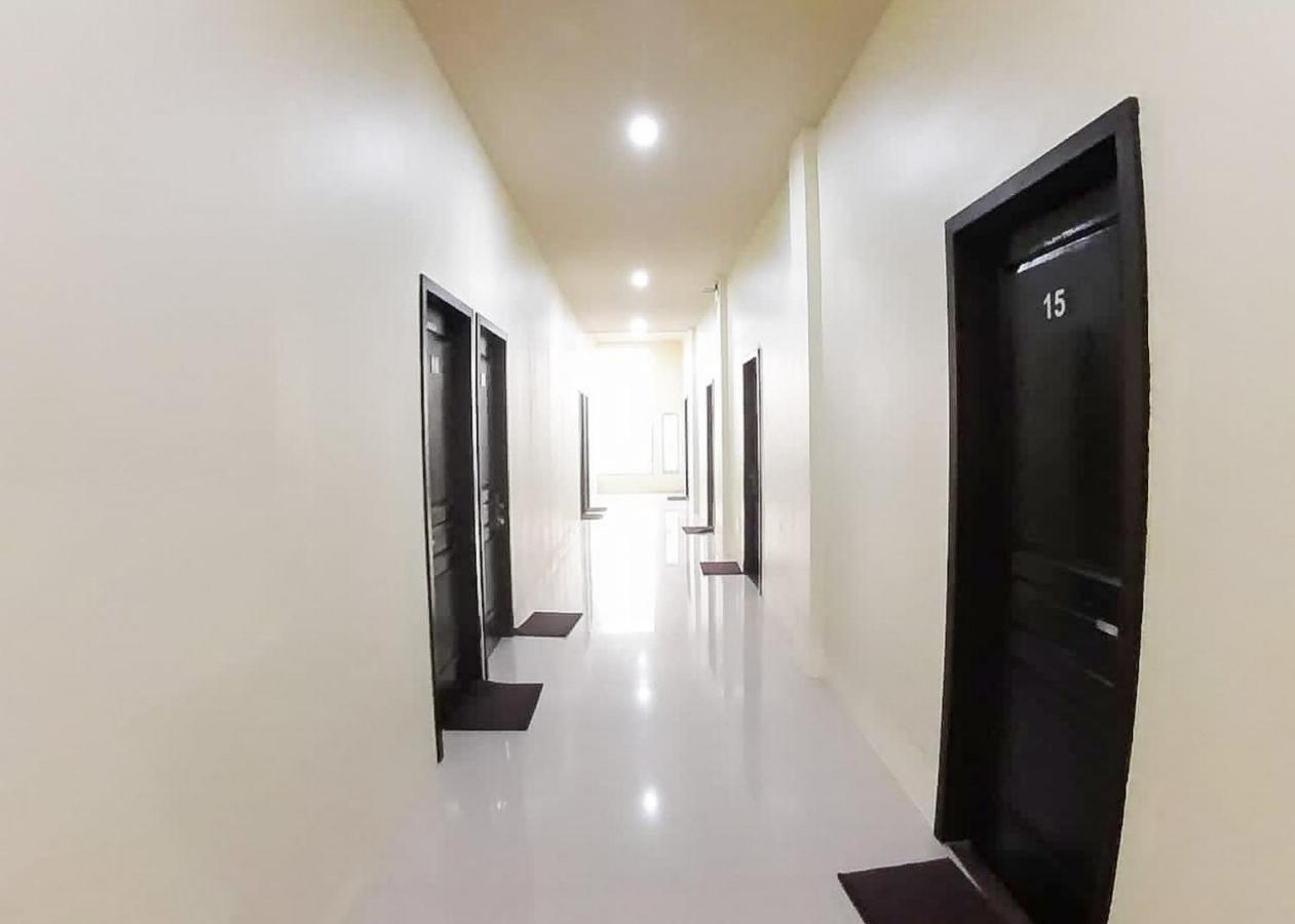 Hotel Reddoorz Syariah Near Transmart Jambi 2 à Palmerah Extérieur photo