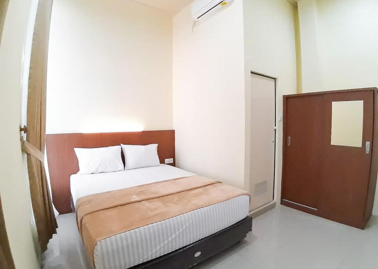 Hotel Reddoorz Syariah Near Transmart Jambi 2 à Palmerah Extérieur photo